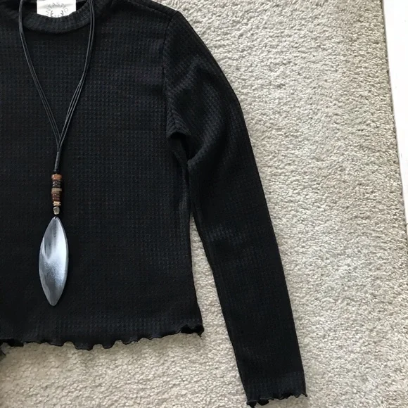 Black Cropped, Waffle Knit Top - Picture 8 of 11